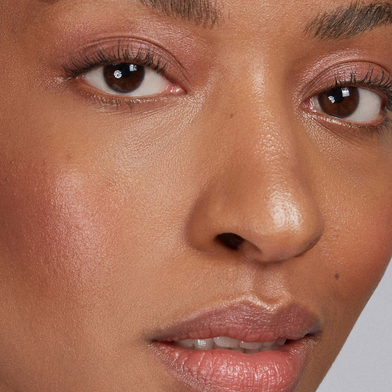 axiology multi-use vegan balmie lipstick - ROSÉ - Frosty cream with a hint of rosy