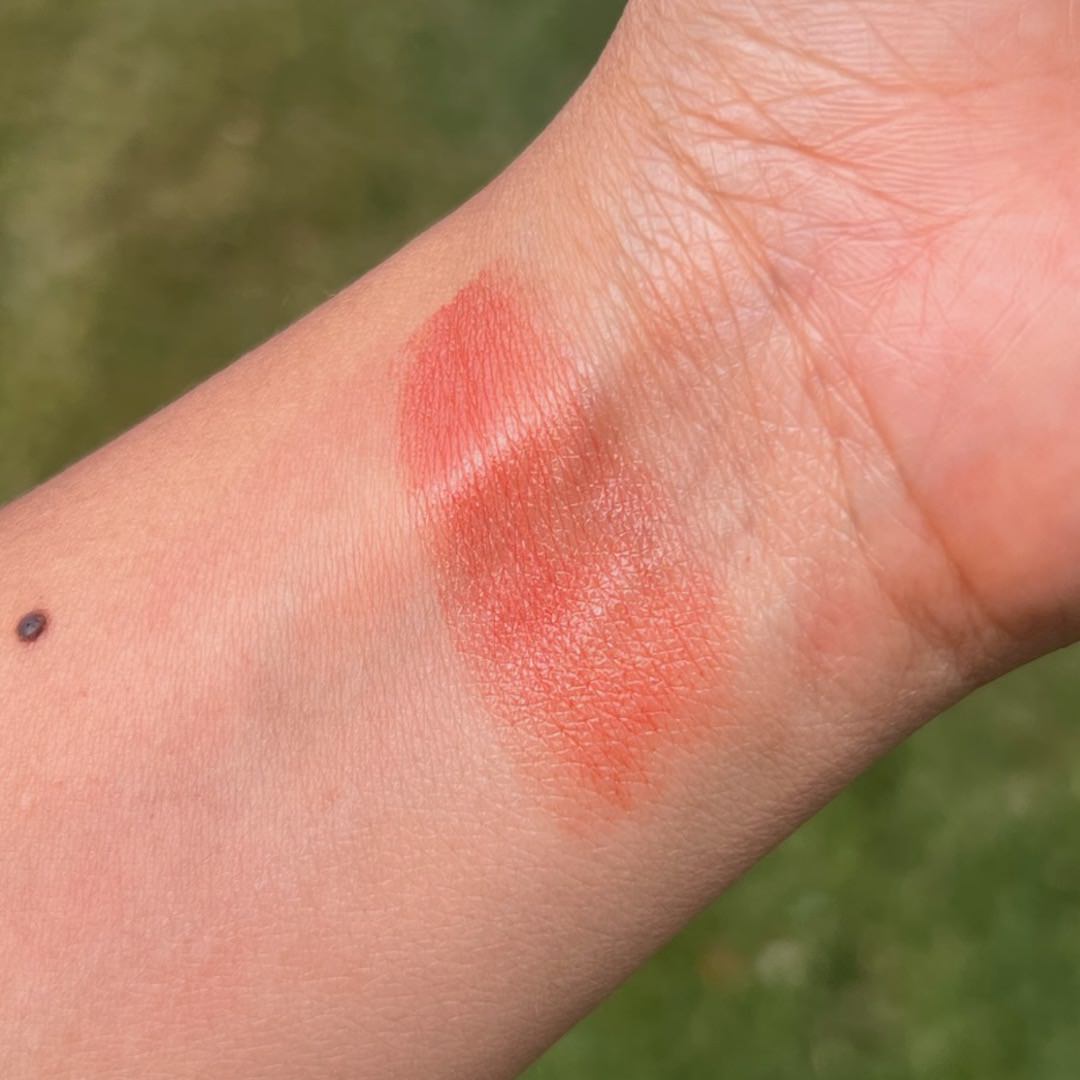 RADIANCE - Sheer coral with a warm glow
